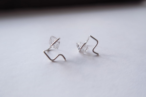 925 スターリングシルバー限定の高度なコンパクト ハーキモン クリスタル スパークリング ダイヤモンド イヤリング (個別販売 7枚目の画像