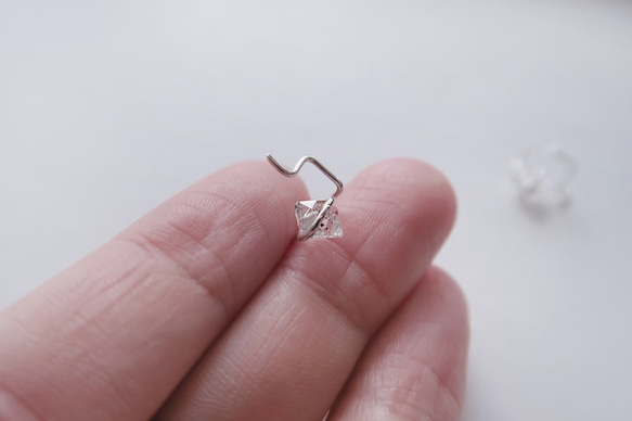 925 スターリングシルバー限定の高度なコンパクト ハーキモン クリスタル スパークリング ダイヤモンド イヤリング (個別販売 9枚目の画像