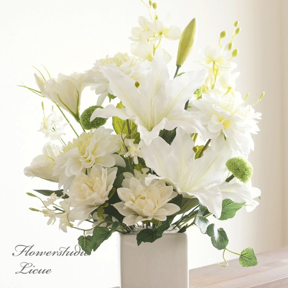 仏花、お供え花、クレマチス、ダリア、トルコキキョウお盆法事 仏花、お供え花、クレマチス、ダリア、トルコキキョウお盆法事