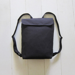 Canvas Backpack- A4 Size (Black + Creamy-White) 1枚目の画像