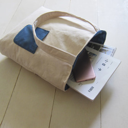 A4 Tote (Medium) + Outer Pocket (Creamy-White+Grey Blue) 5枚目の画像