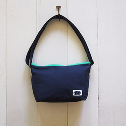 Cross Body Bag-Small (Zippered Closure W/ Adjustable Strap) 1枚目の画像