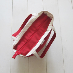 馬卡龍系列-帆布中號托特包(拉鍊開口+外後貼袋+外側拉鍊袋+內水壺袋) 紅+米白 第6張的照片