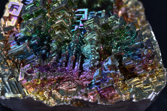 ビスマス結晶オブジェ（中） 8枚目の画像