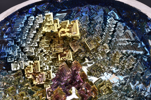 ビスマス結晶ガーデン（特大／微細結晶群） 3枚目の画像