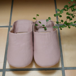 【シンプル・バブーシュ】薄ピンク ／ レディース　手作り　モロッコ　高品質革 2枚目の画像