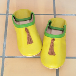 【タッセル・バブーシュ】黄緑・茶タッセル ／ レディース　モロッコ　手作り　高品質革 1枚目の画像