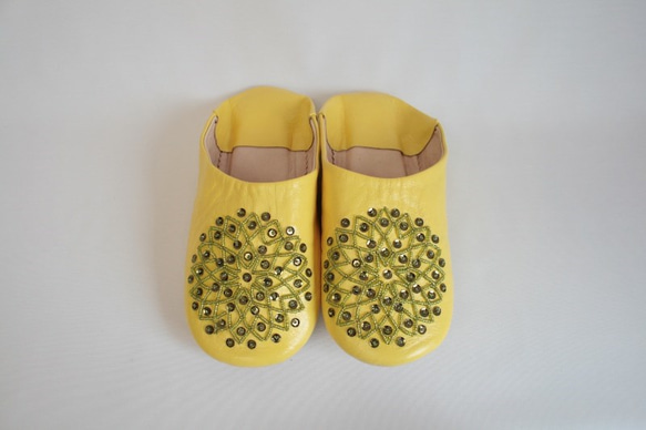 【ビーズ・バブーシュ】黄・黄緑 ／ レディース　モロッコ　手作り　高品質革 2枚目の画像