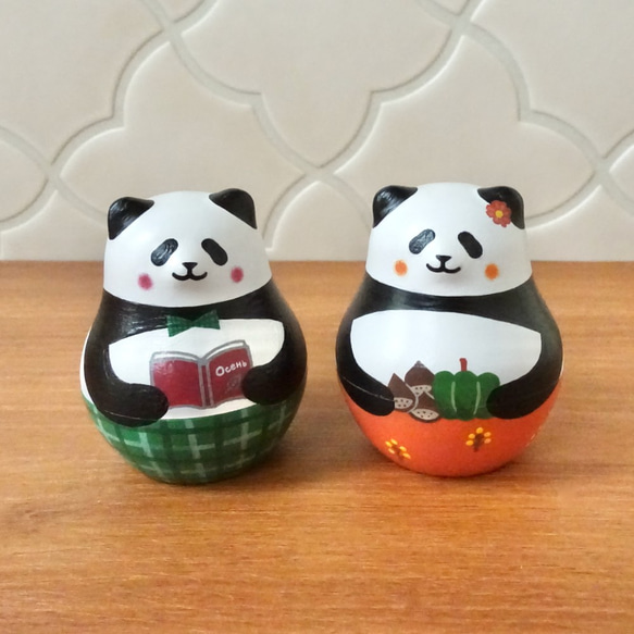 秋色パンダ《読書の秋》 2枚目の画像