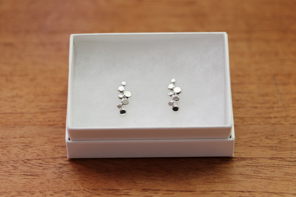 (受注制作)Bubble earrings(シルバー) 1枚目の画像