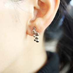 (受注制作)Bubble earrings(シルバー) 3枚目の画像