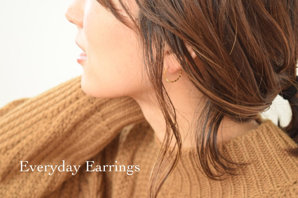 Everyday Earrings - 18KGP hishigata フープイヤリング 3枚目の画像