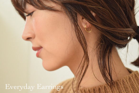 Everyday Earrings - 18KGP hishigata フープイヤリング 5枚目の画像