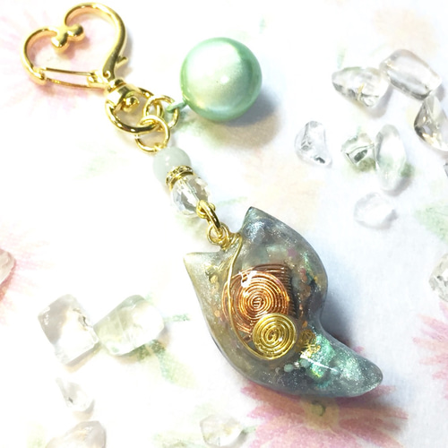 勾玉にゃんこ (オパール風 冬ねこ) その他雑貨 coto 通販 4905782