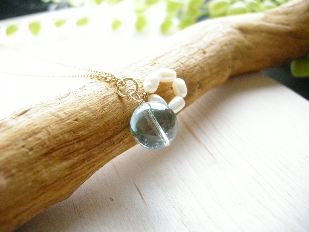 14kgf まんまる空色ブルートパーズ（５A） ＆ パール ペンダント