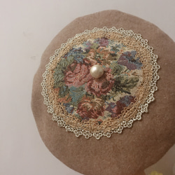 Jt*圓形復古織花布蕾絲邊棉花珍珠羊毛貝蕾帽 第2張的照片