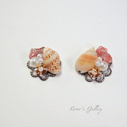 一点物☆海からのプレゼント～自然の貝殻とチェリークォーツのビジューピアスorイヤリング 2枚目の画像