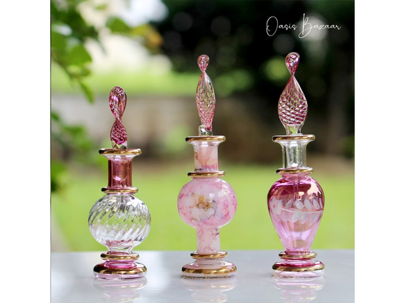 Creema限定！［ミニサイズ］エジプトガラス香水瓶 パフュームボトル アロマオイル ピンク 3本セット 1枚目の画像