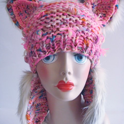 粉紅色的貓耳帽 第4張的照片