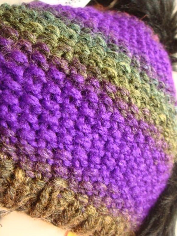 手工針織毛皮針織帽 &lt;紫 x 黑&gt; 第6張的照片