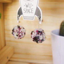 WU SPACE pompom earings xmas 手作毛球耳環 聖誕節 第4張的照片