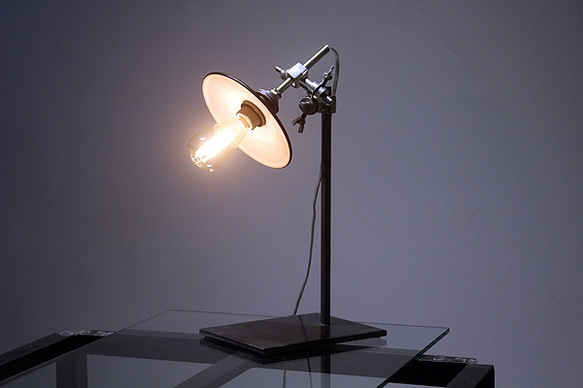 Labo-P1.BK-Table lamp 1枚目の画像