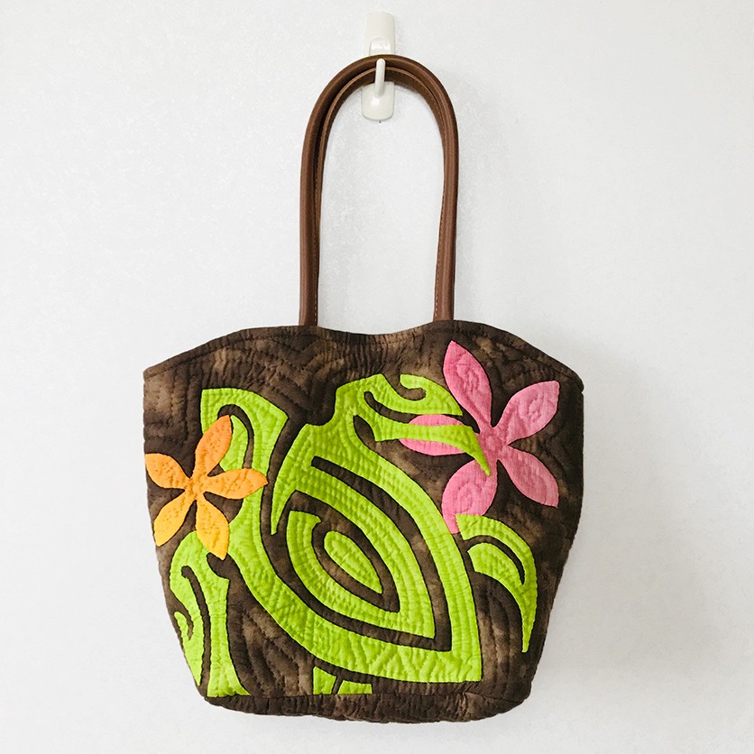 ☆受注製作☆ハワイアンキルトのバッグ Ver.6 〜ホヌと