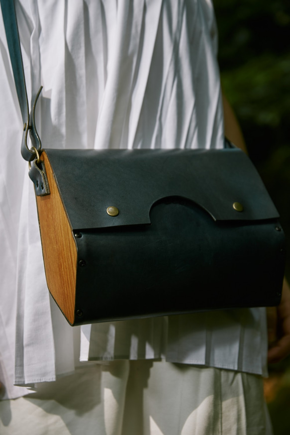 木x革系列 | 柚木皮革包 |多角型柚木包polygon teak leather bag 第2張的照片