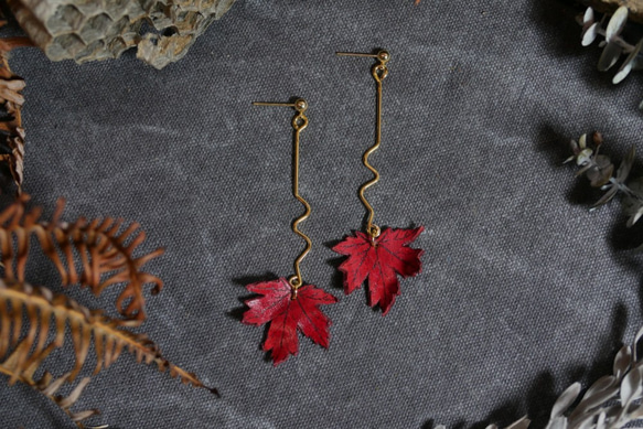 皮革 |楓葉| 耳環 第3張的照片