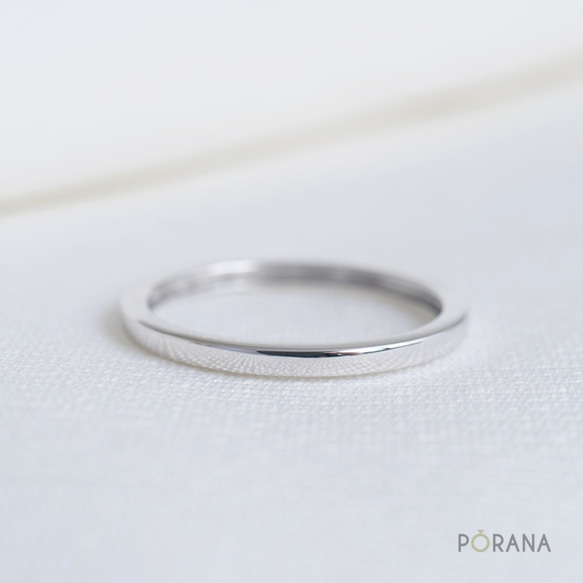 白金、シンプルスモールリング、幅1.7 mm、スタッキングリング、結婚指輪 1枚目の画像