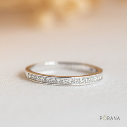 プリンセスカットダイヤモンドの結婚指輪/18Kゴールドリング、スタッキングリング 3枚目の画像