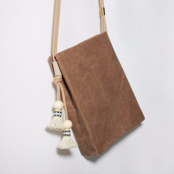 紙袋造型Mini Bag/肩背包/旅行隨身包/小包包-石洗紋褐色 第4張的照片