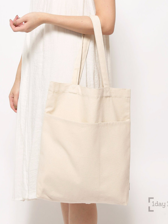 1day1bag POPULAR Canvas Tote with Pockets (Natural White) 2枚目の画像