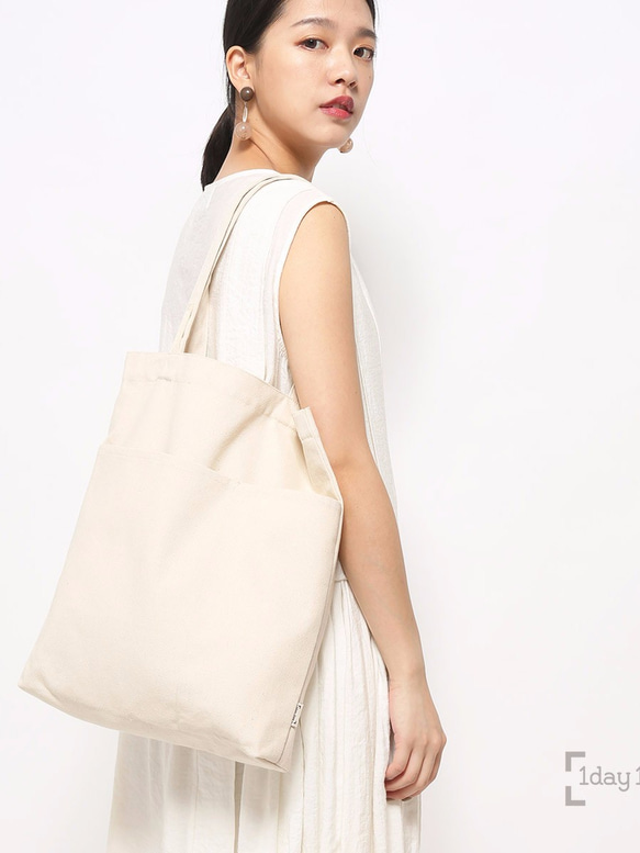 1day1bag POPULAR Canvas Tote with Pockets (Natural White) 3枚目の画像