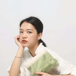 輕甜迷彩 LayBag 瞌睡包 大容量 化妝包 收納包 / 1day1bag 第2張的照片