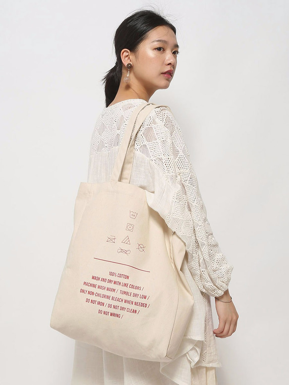 1day1bag Wash Care Label Canvas Tote Bag - 3 color & 2 size 4枚目の画像