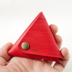 ローズのような三角コインケース　手染めレザー　小銭入れ　ピックケース 1枚目の画像