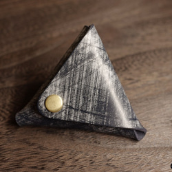 【ラスト1個】ブライドルレザーの三角コインケース 1枚目の画像