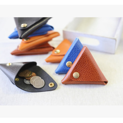 【4色】トスカーナの三角コインケース　ピックケース　革　レザー　本革 イタリアンレザー 2枚目の画像