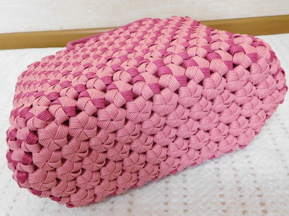 花結び編みクラフトバッグ　ピンク 4枚目の画像