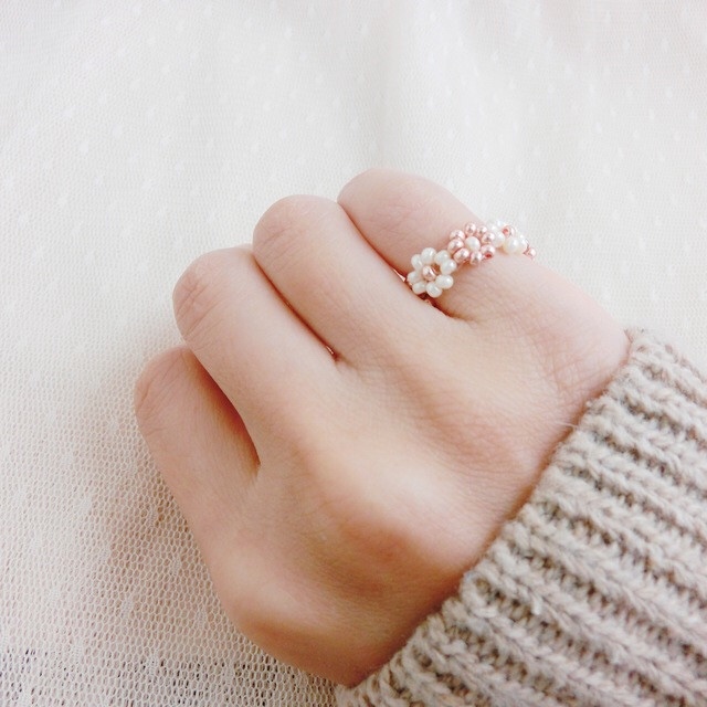 直送商品 花の形 ピンキーリング ゴールドトーン アクセサリー