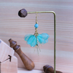 Tinkerbell | 緑花びら アマゾナイト イアリング手作りアクセサリー Yarn flower earring 1枚目の画像