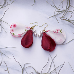 Chisa千紗 | 着物花びら 手作り コットンパール ピアス イヤリング kimono fabric earring 第1張的照片