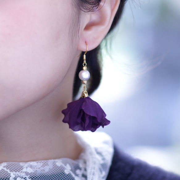 Selena | むらさき紫花びら手作り コットンパール ピアスイヤリング kimono fabric earring 第1張的照片