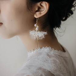 Aurae | 花びら 手作り コットンパール ピアス イヤリング Fabric Flower Earring 第2張的照片
