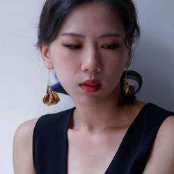 Laurel │ ゴールド花びら 手作り 葉 ピアス アクセサリーfabric flower earring 第3張的照片