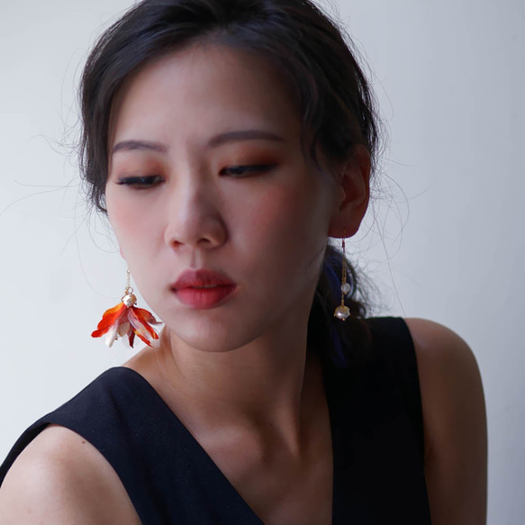 Sienna │ オレンジ花びら 手作り 秋 パール ピアス アクセサリーfabric flower earring 第2張的照片