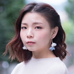 Thetis │白 水色 花びら おすすめ オーガンジー 手作り ピアス Flower Earring 第2張的照片