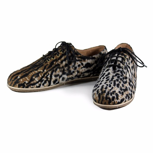 Two Tone Lace-up Shoes M1105A Snow Leopard 第4張的照片