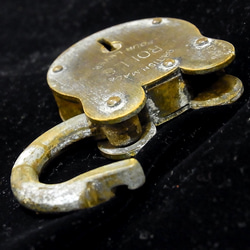 戦前のイギリス製錠前です。鍵なしです。k−39 7枚目の画像
